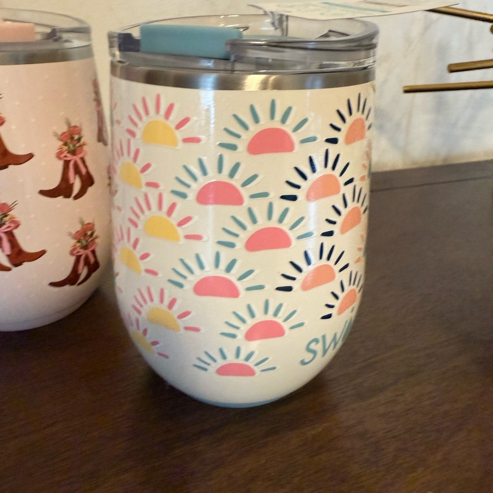 Swig life Tumblers-lmk which one and how much you want it for!! Ready to ship!! - Picture 5 of 16